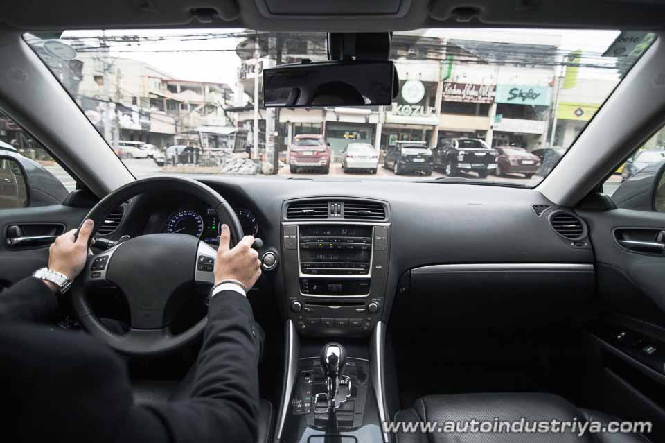 Hitting the sweet spot: Finding the ideal driving position Hitting the sweet spot: Finding the ideal driving position