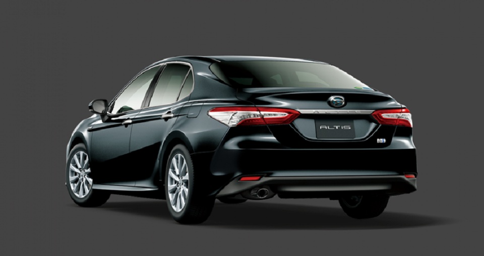 Daihatsu badge engineers all-new Camry as 2018 Altis