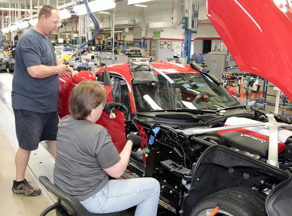 FCA to close down Dodge Viper assembly plant
