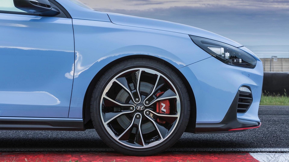 Turbocharged 2018 Hyundai i30 N hot hatch let loose