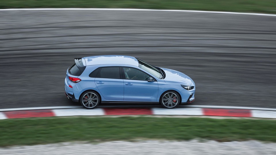 Turbocharged 2018 Hyundai i30 N hot hatch let loose
