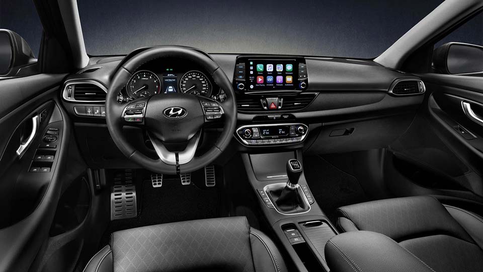 2018 Hyundai i30 Fastback reveals its sleek design