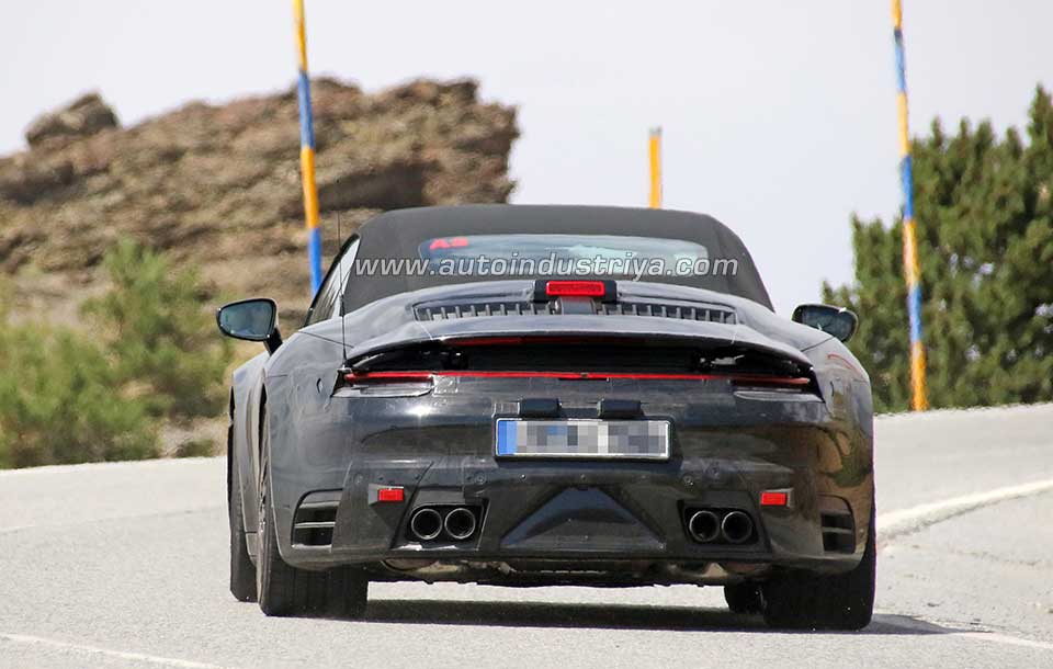 Spied: 2018 Porsche 911 Convertible spotted testing