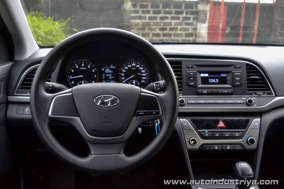 2016 Hyundai Elantra GL M/T
