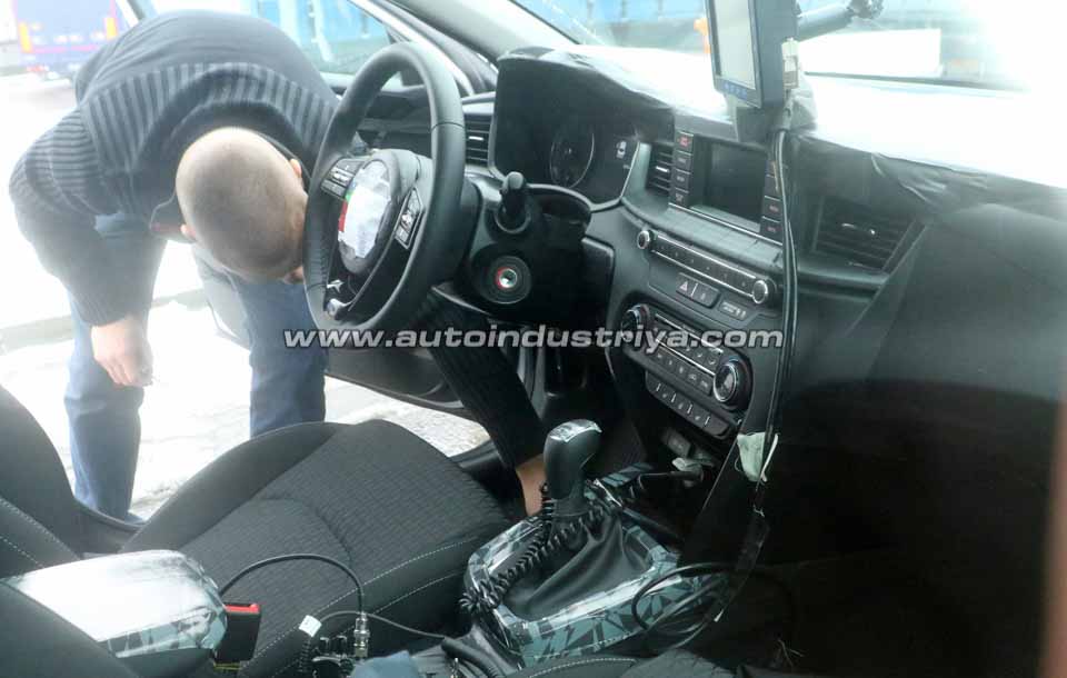 Spied: 2018 Kia Cee'd testing in extreme hot weather