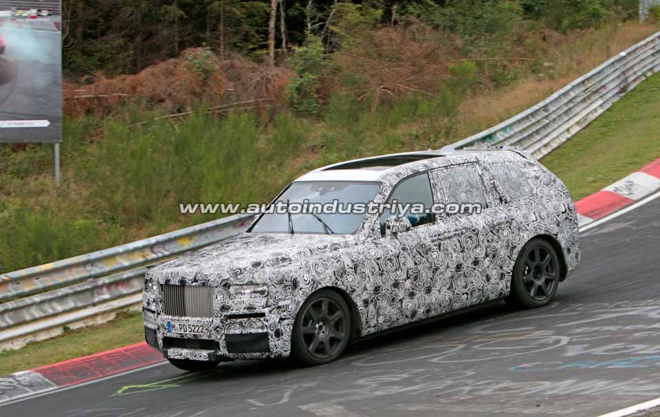 Spied: 2018 Rolls-Royce Cullinan seen doing laps at the Ring