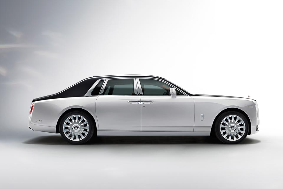 All-new 2018 Rolls-Royce Phantom, the pinnacle of luxury