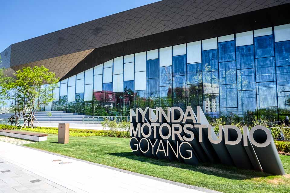 Motor Studio Goyang - an integral experience into the Hyundai brand