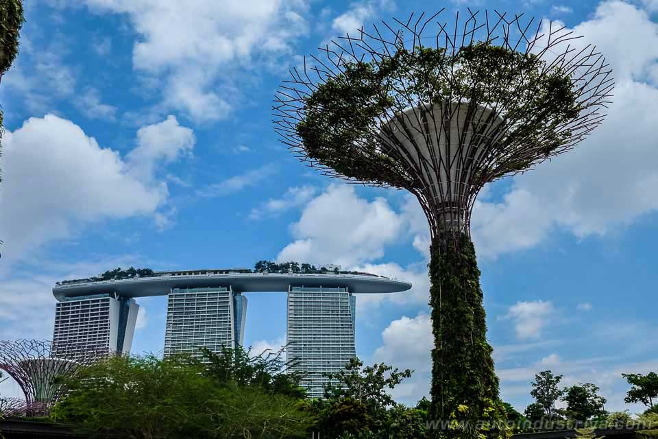 First Drive: Porsche Macan Turbo with Performance Package First Drive: Porsche Macan Turbo with Performance Package