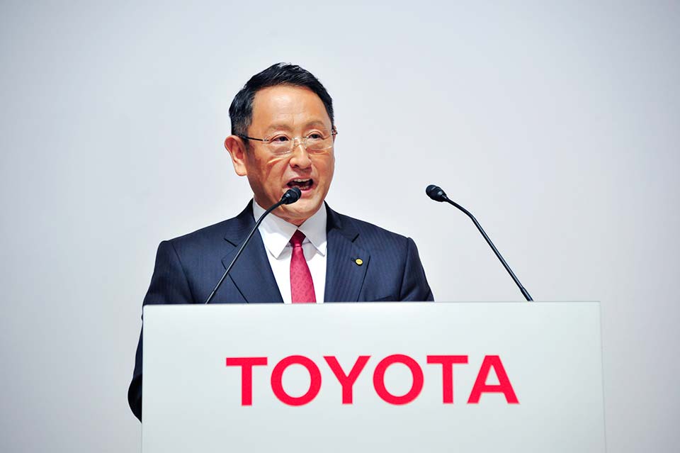 Toyota and Mazda forge business and capital partnership Toyota and Mazda forge business and capital partnership