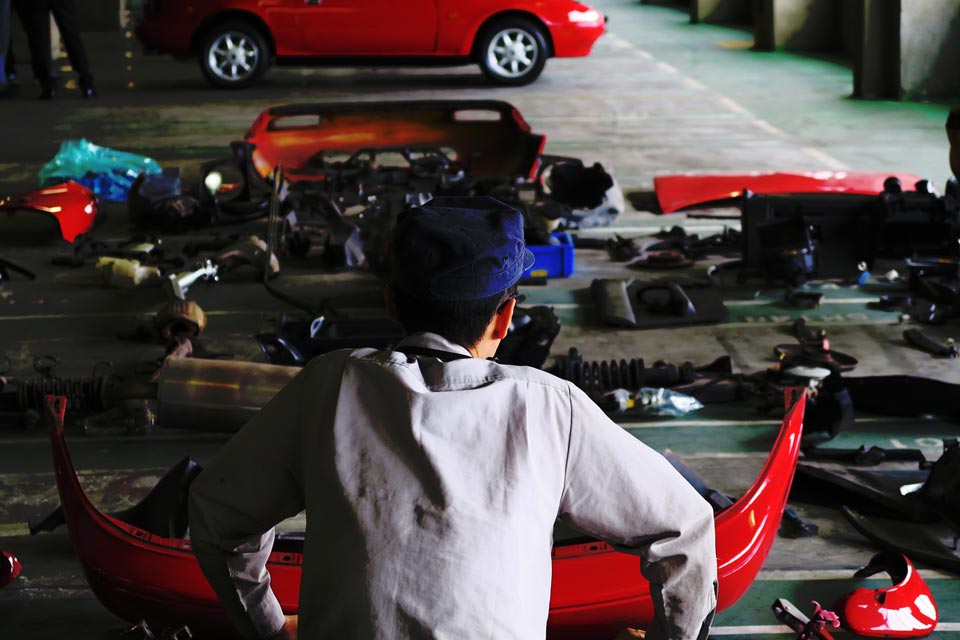 Mazda officially restoring first-generation Miatas in Japan