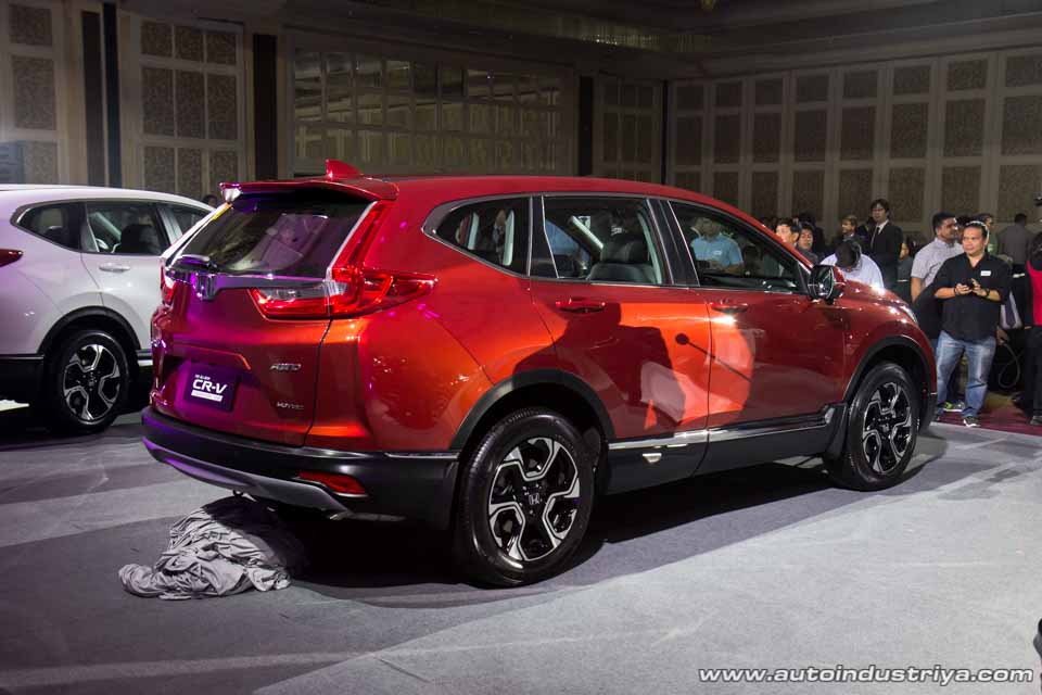 2018 Honda CR-V launched with diesel power, seats for seven 2018 Honda CR-V launched with diesel power, seats for seven