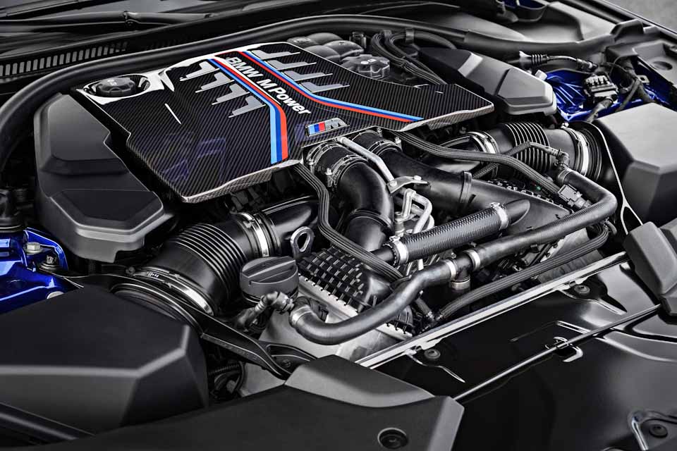 2018 BMW M5 packs all-wheel drive, 600 PS