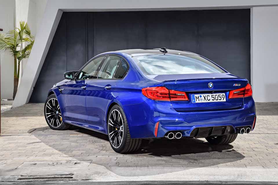 2018 BMW M5 packs all-wheel drive, 600 PS