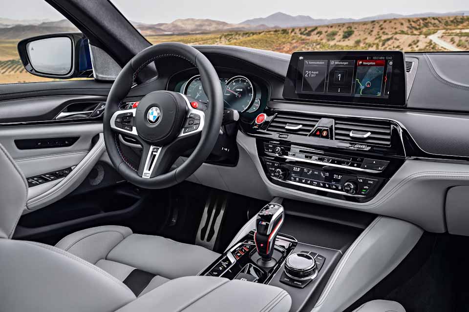 2018 BMW M5 packs all-wheel drive, 600 PS