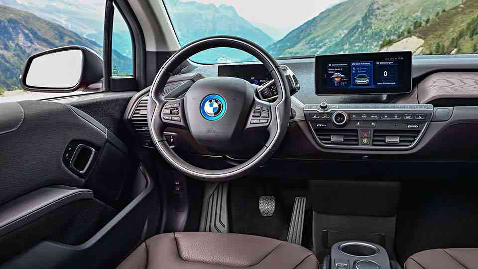 2018 BMW i3 revealed with new tech, exterior upgrades
