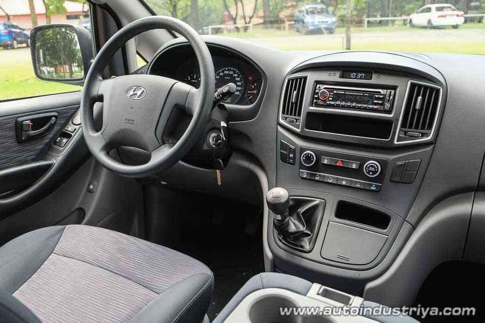 2017 Hyundai Grand Starex Super Express