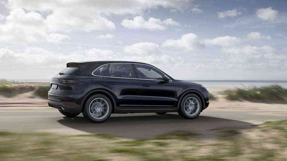 Turbocharged 2019 Porsche Cayenne makes world debut