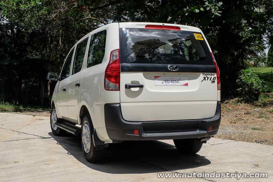Mahindra Xylo White Mahindra Xylo White