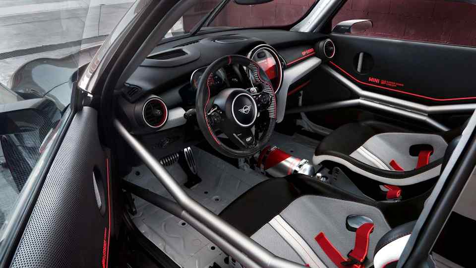 Frankfurt 2017 Preview: Mini unveils track-spec JCW GP Concept 