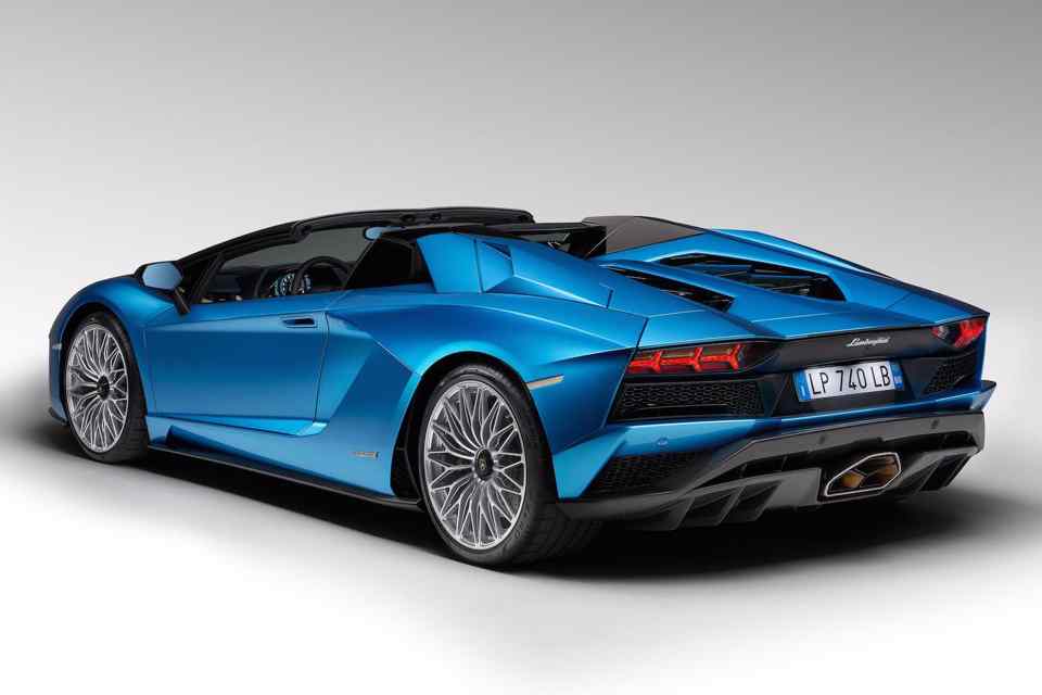 Frankfurt 2017 Preview: Lamborghini Aventador S goes topless