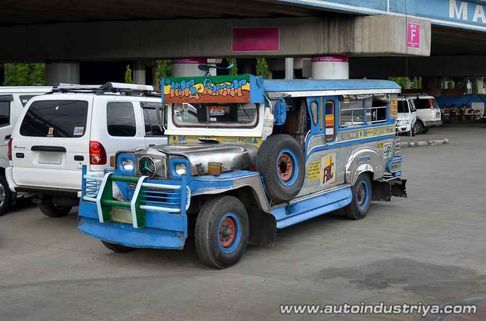The struggles of modernizing the Jeepney