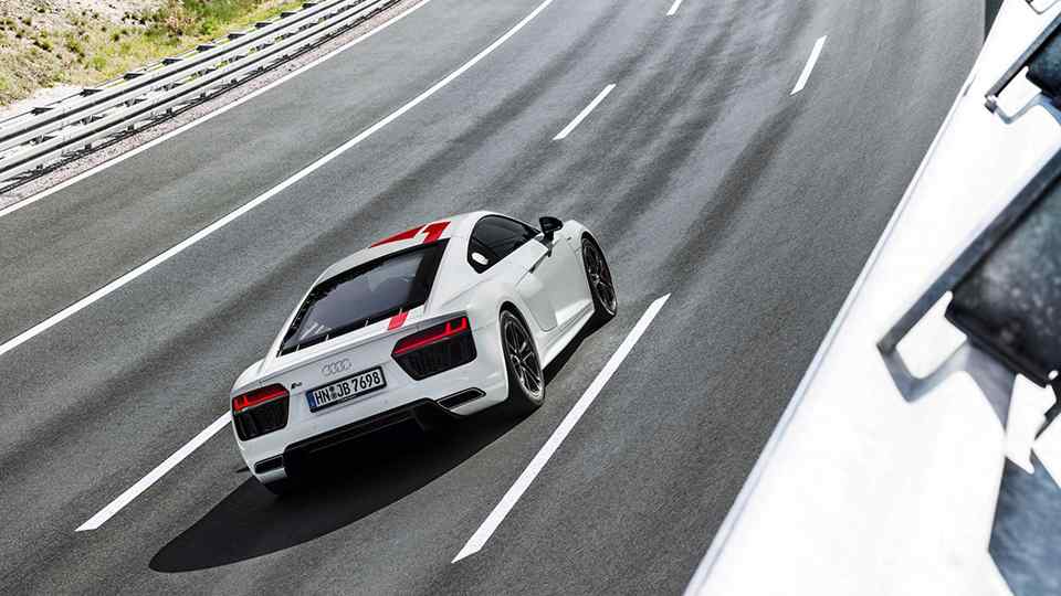 2017 Frankfurt: Audi debuts first-ever rear-driven R8