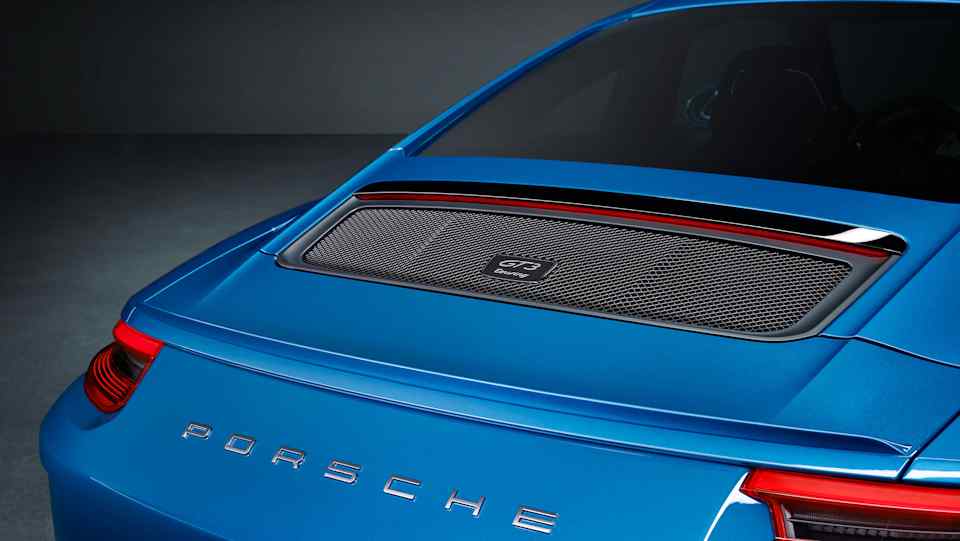 Frankfurt 2017: Porsche unveils 'purist' 911 GT3 Touring Package