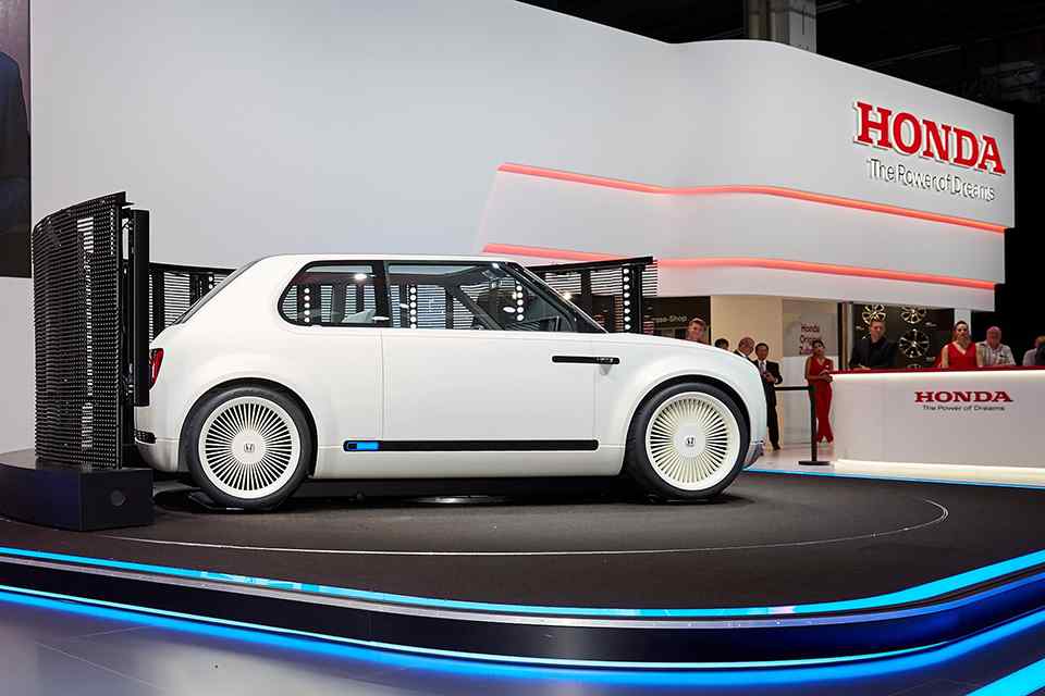 Frankfurt 2017: Honda&rsquo;s Urban EV Concept mixes retro with the future