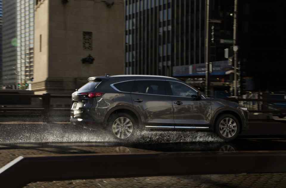 2018 Mazda CX-8 three-row crossover debuts in Japan 2018 Mazda CX-8 three-row crossover debuts in Japan