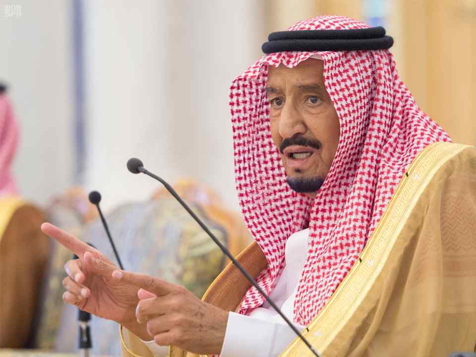 Saudi Arabia lifts law which bans women from driving