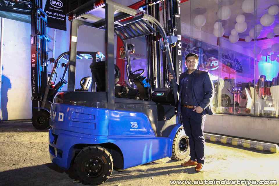 BYD celebrates 4th anniversary, launches S1 and electric forklift
