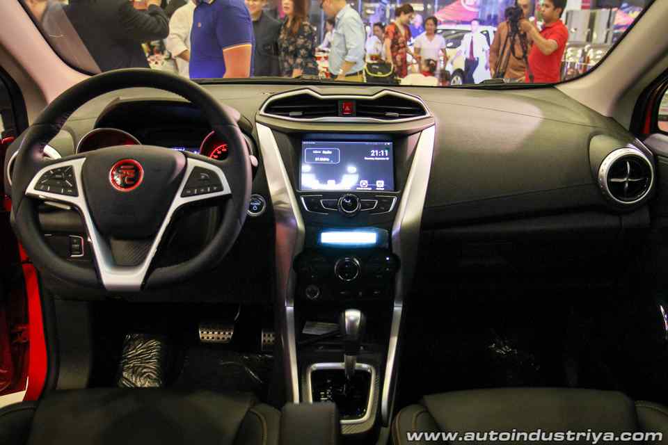 BYD celebrates 4th anniversary, launches S1 and electric forklift