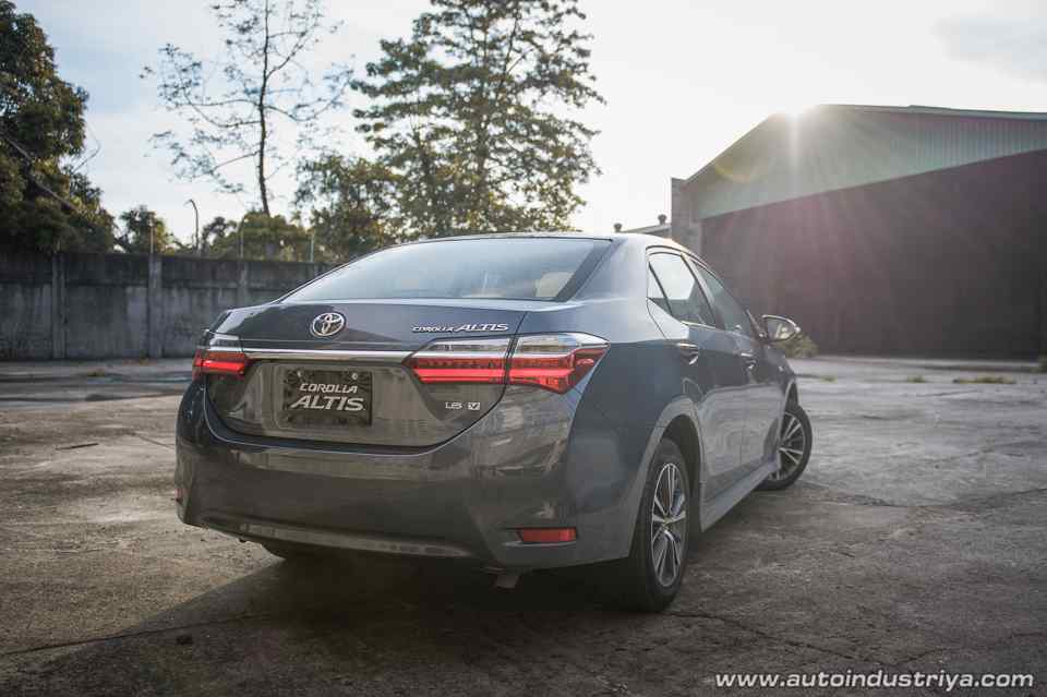 2017 Toyota Corolla Altis 1.6 V