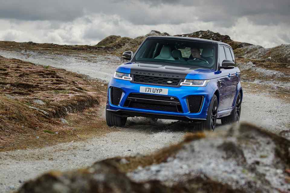Land Rover debuts Range Rover Sport P400e plug-in hybrid
