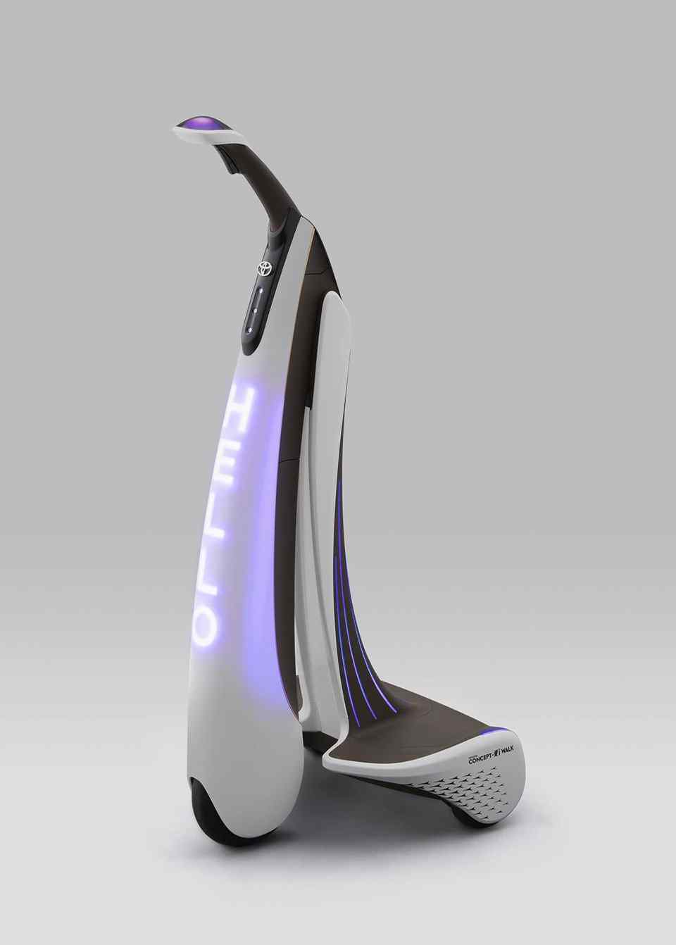Toyota i-Ride Concept is a wheelchair-friendly city runaround
