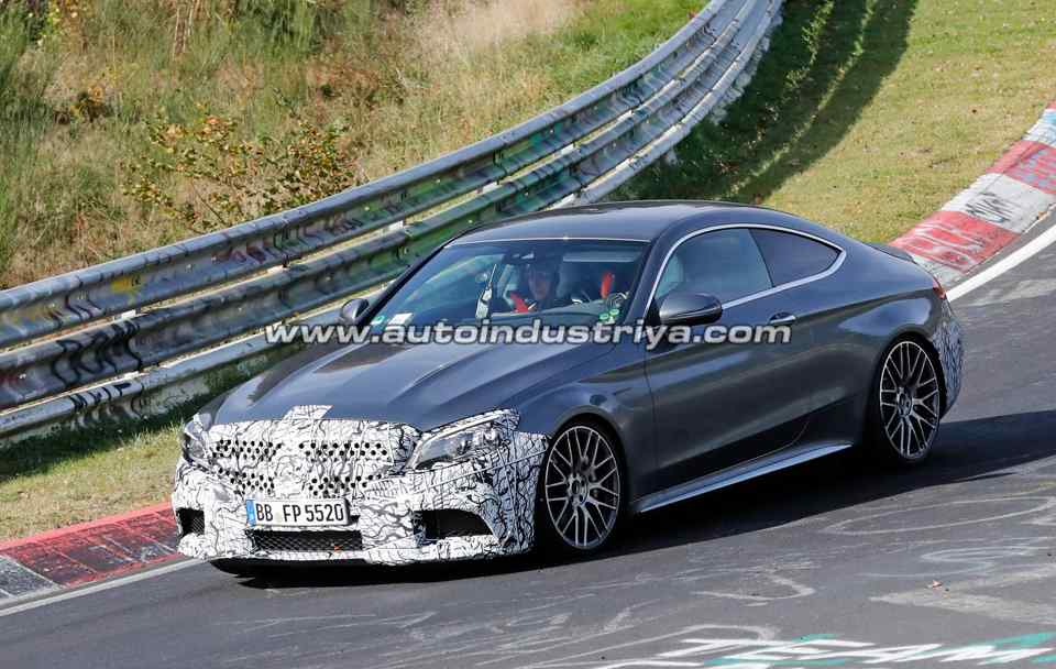 Spied: 2018 Mercedes-AMG C63 Coupe sports a new front end