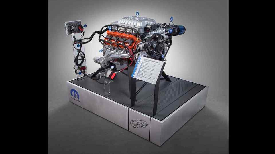 Supercharged &lsquo;Hellcrate&rsquo; Hellcat motor now available in crate form