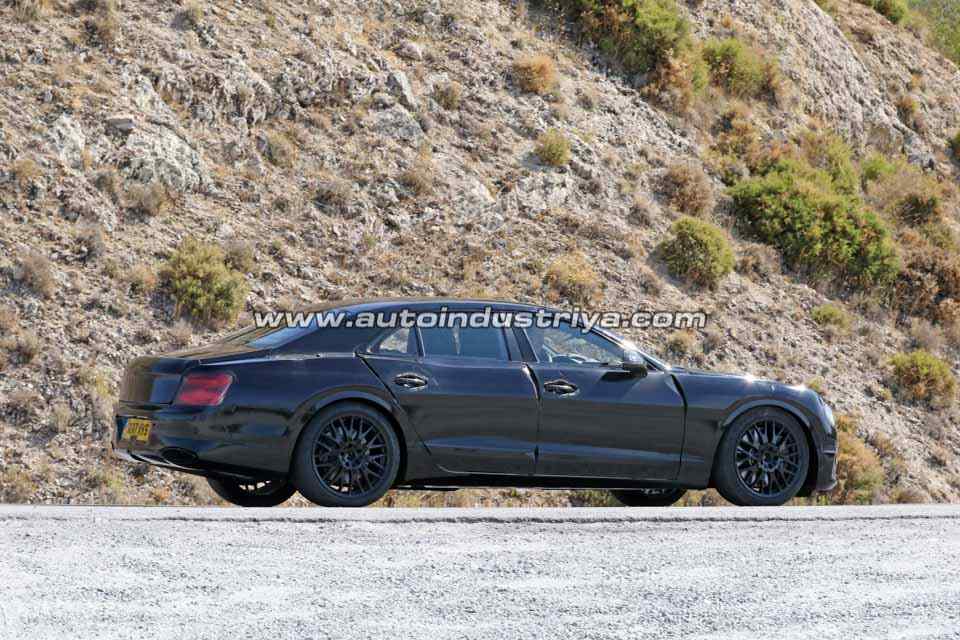 Spied: 2019 Bentley Flying Spur shows more details