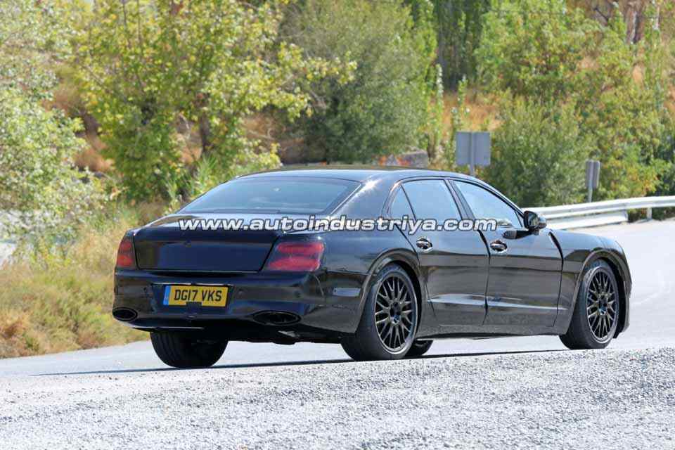 Spied: 2019 Bentley Flying Spur shows more details