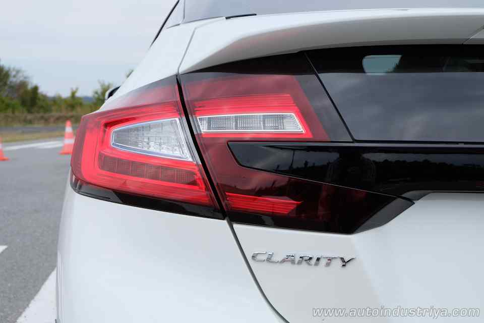 Future Forward: Driving the 2018 Honda Clarity Fuel Cell and PHEV