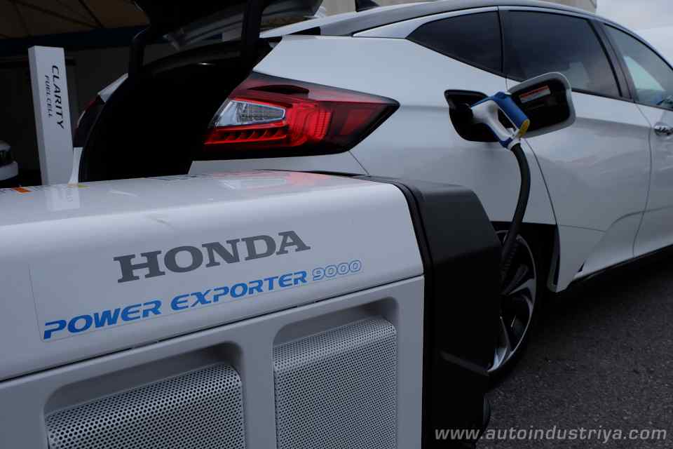 Future Forward: Driving the 2018 Honda Clarity Fuel Cell and PHEV