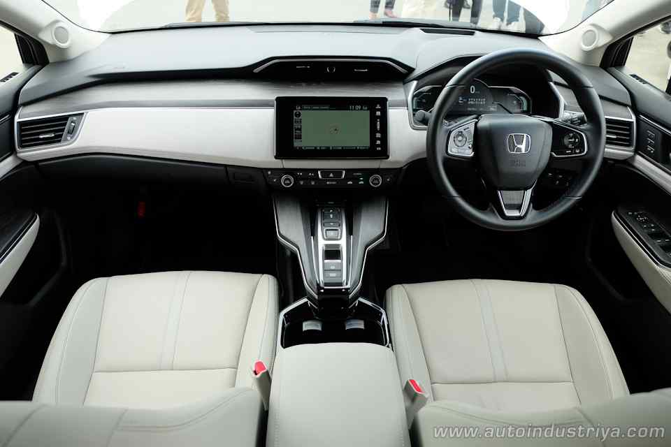 Future Forward: Driving the 2018 Honda Clarity Fuel Cell and PHEV