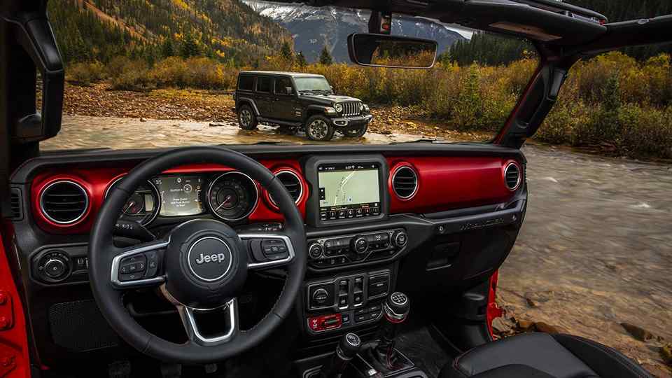 Get a closer look of the 2018 Jeep Wrangler's interior
