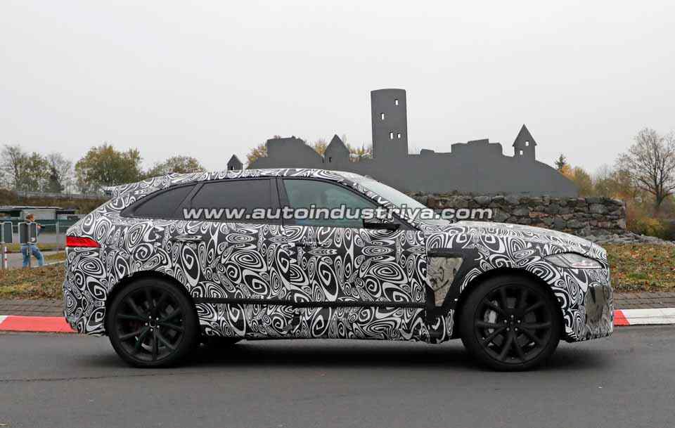Spied: Jaguar F-Pace SVR