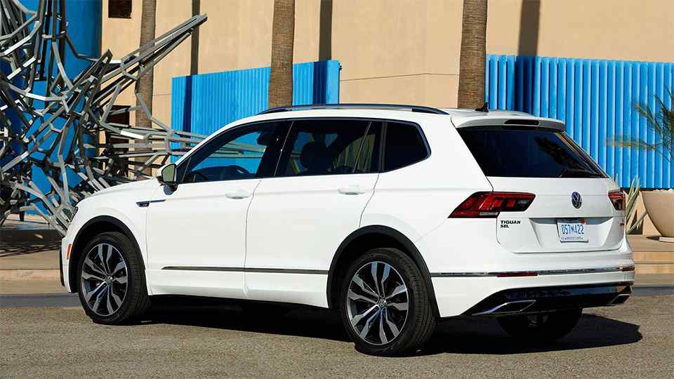 LA 2017: Volkswagen Tiguan gets R-Line cosmetic upgrades