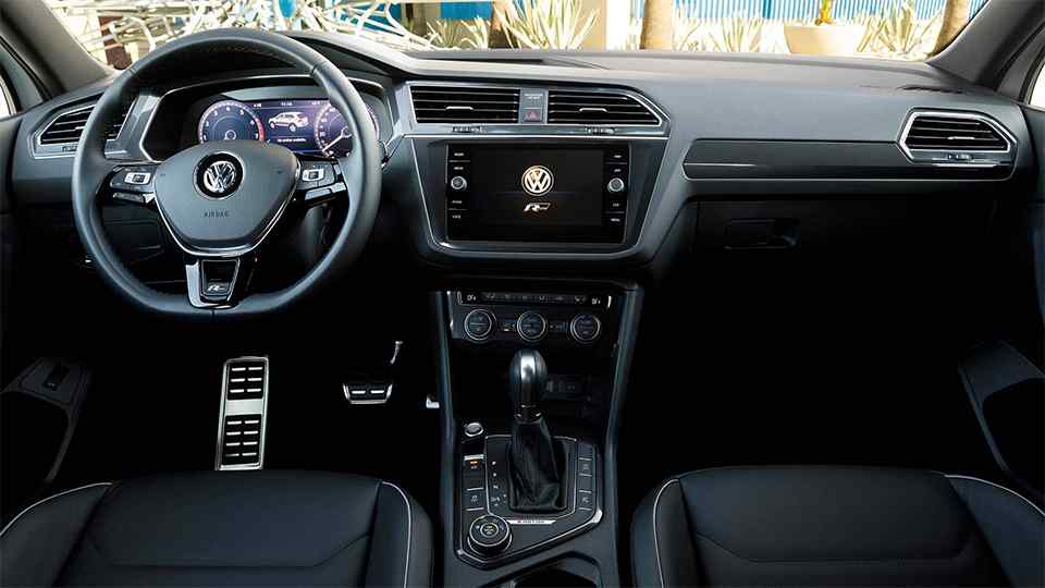 LA 2017: Volkswagen Tiguan gets R-Line cosmetic upgrades