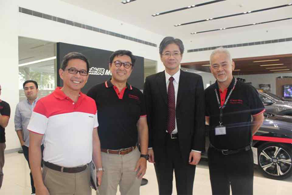 Honda Philippines turns over first batch of Civic Type Rs