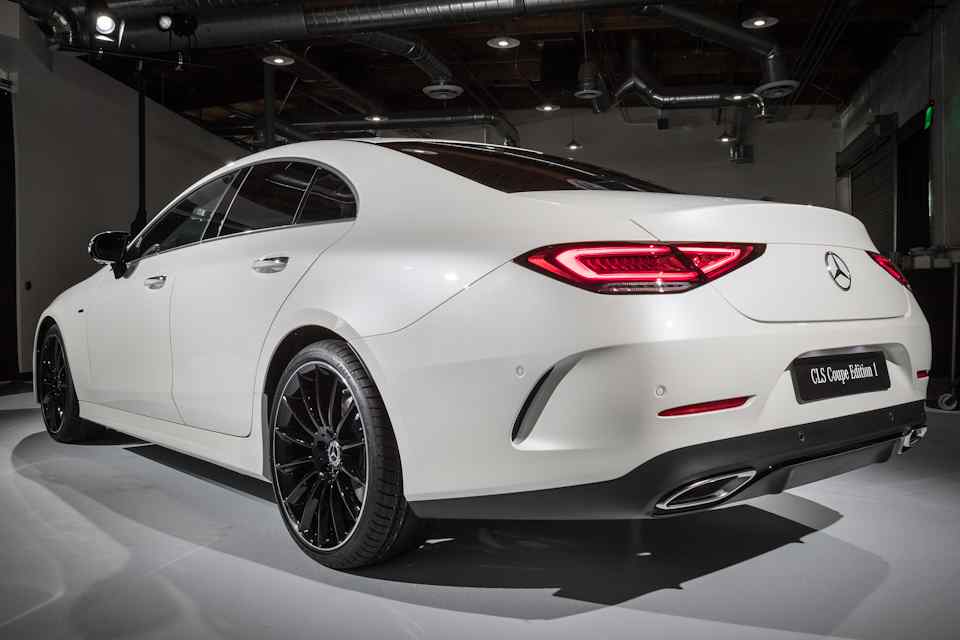 LA 2017: Third-generation Mercedes-Benz CLS goes live