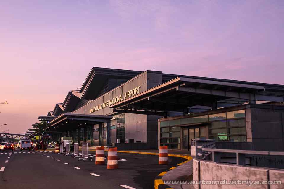 Who's delaying 'Build, build, build'? Who's delaying 'Build, build, build'?